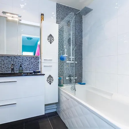 Charming 1 Bedroom In Montmartre * Paris